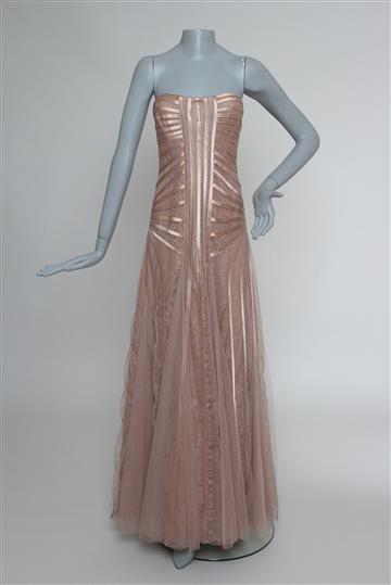 Vestido Achados da New Longo Renda e Cetim Bege