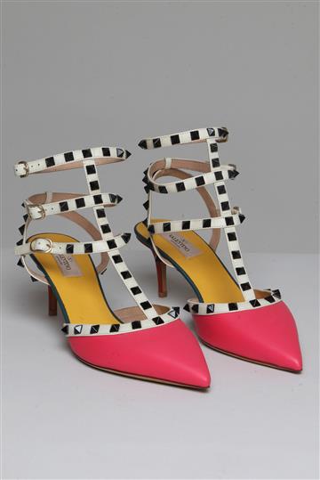 Sapato Valentino Rockstud Preto Rosa